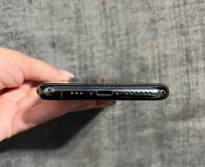 Apple - iPhone 11 Pro 4