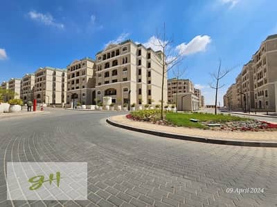 دوبلكس مع 100 م روف للبيع في لافينير بمدينة المستقبل  L’Avenir Mostakbal City