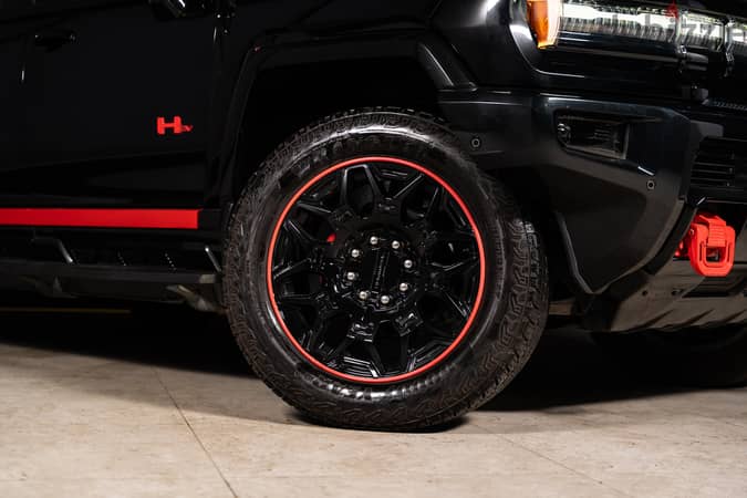 GMC Hummer EV 2024 - جي ام سي هامير اي في 2024