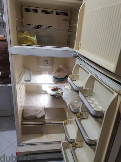 ثلاجه كريازي بيرلنتي 335 لتر. (14 قدم) نوفروست