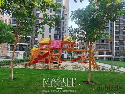 شقة بموقع مميز فى زيد ويست للبيع باقساط حتى 2031، واجهة بحرى مميزة، متشطبة بالكامل بالتكييفات، وجراج خاص.