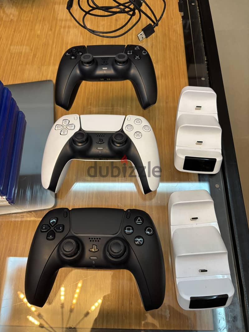 Ps5 controllers and games 1