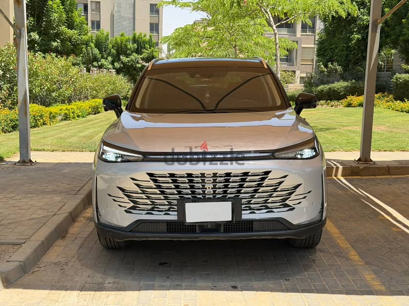 بايك اكس 7 بريميوم اعلي فئه فابريكا بالكامل - Baic X7 2025