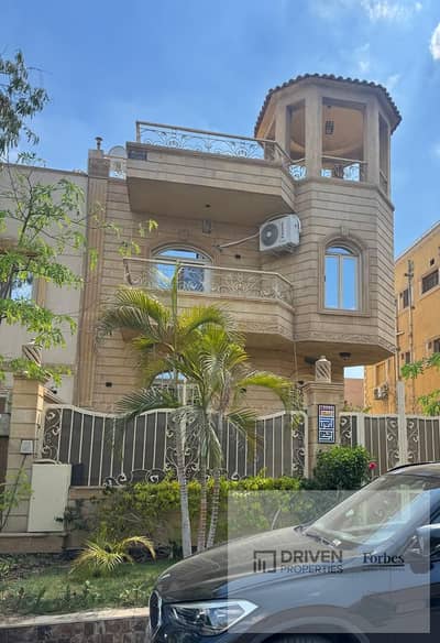 استلام فوري توين هاوس 350م للبيع في كمبوند الياسمين الحي 14 Compound Al Yasmine District 14 الشيخ زايد امام الربوه الجيزه