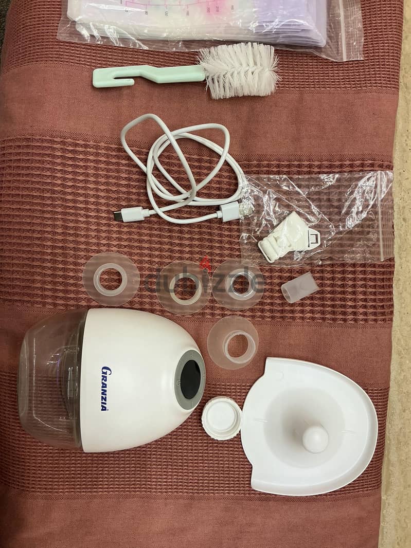 Electric Granzia Breast Pump 13
