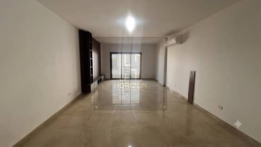 شقة نص مفروش 3نوم ايجار فيفث سكوير المراسم التجمع القاهرة الجديدة Apartment rent Fifth Square Marasem