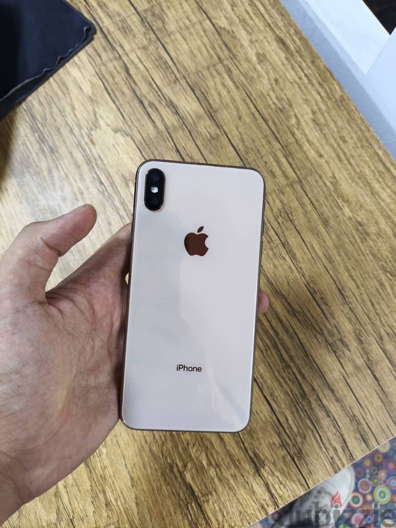 Apple - iPhone XS Max 1