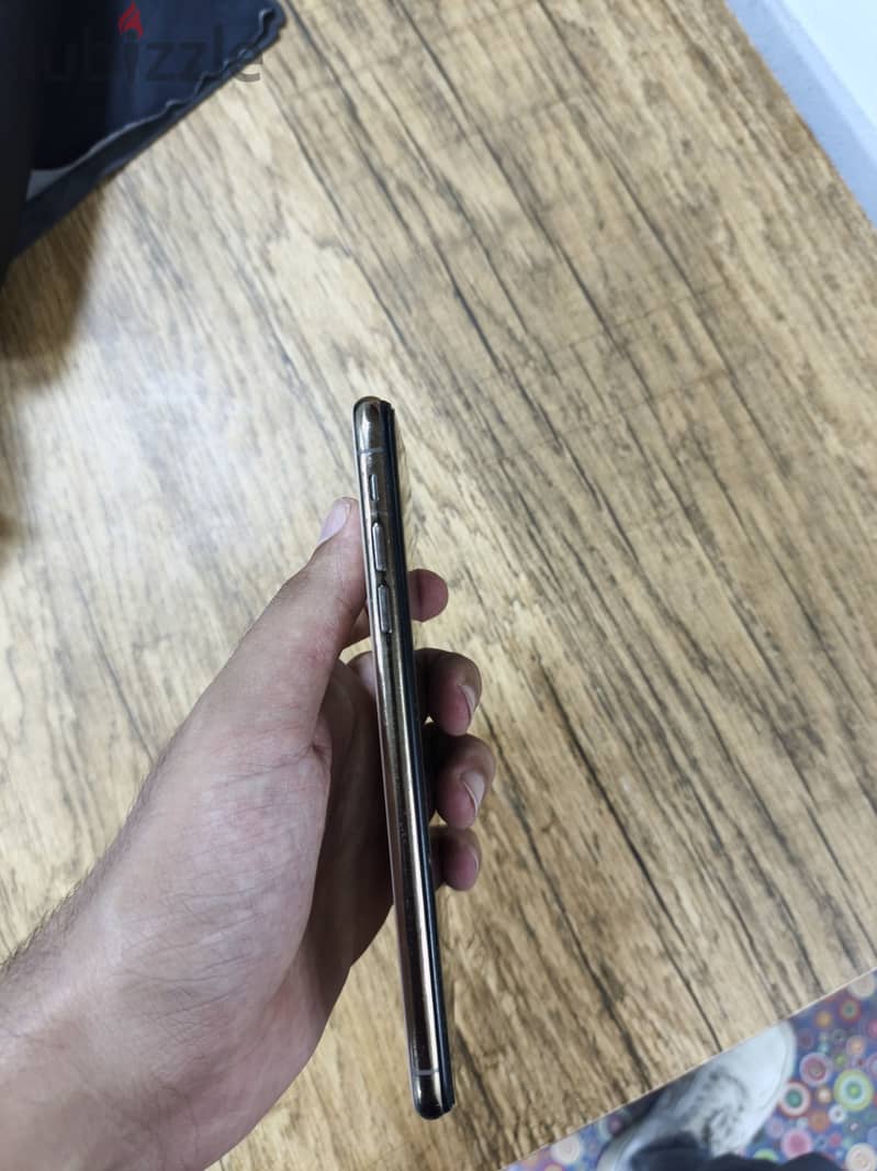 Apple - iPhone XS Max 2