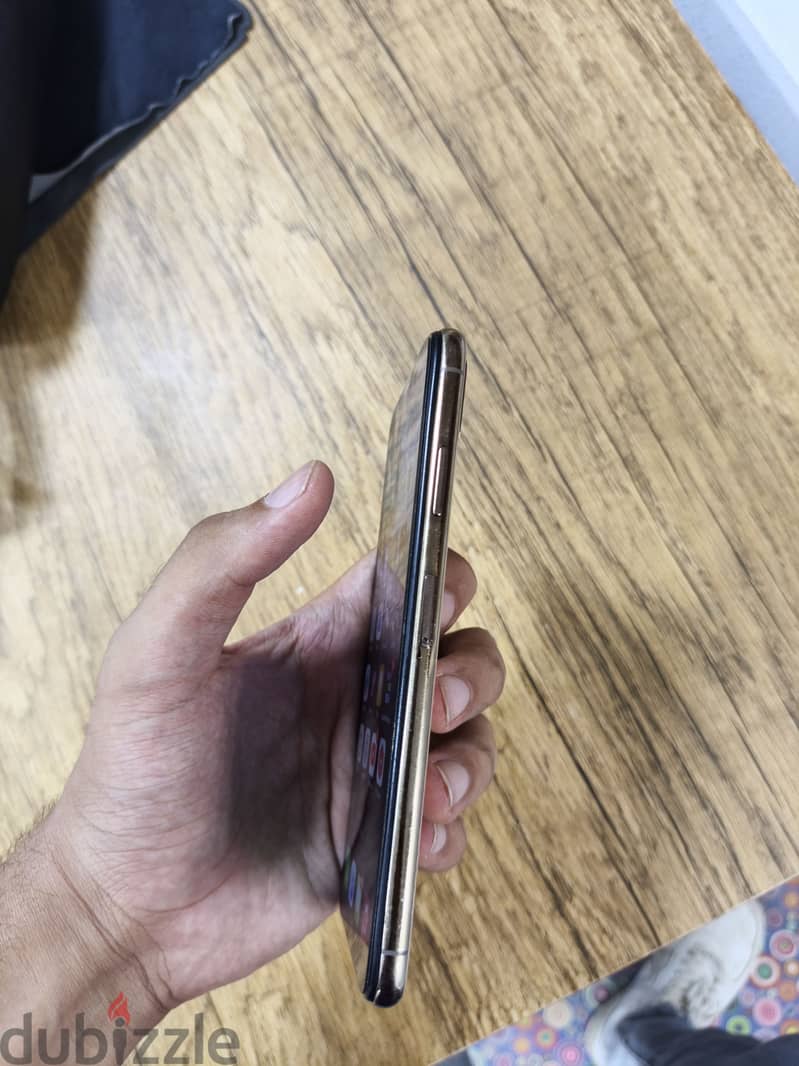 Apple - iPhone XS Max 3