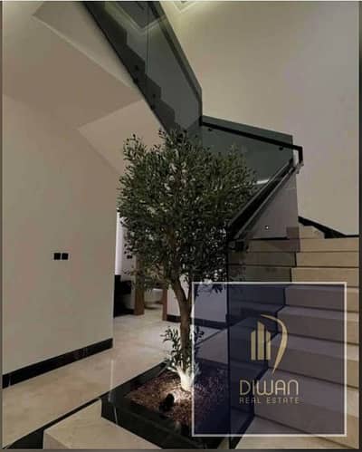 The last ready-to-move ground & first floor duplex in Fifth Settlement on Suez Road. Next to Madinaty & AUC. Cash discount for a limited time.