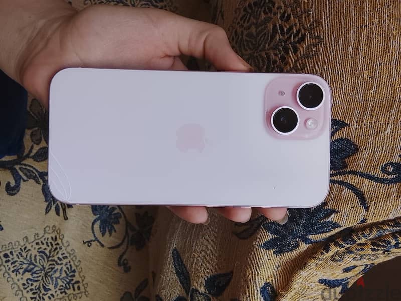 Apple - iPhone 15 1