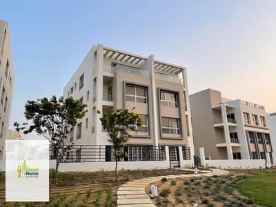 Prime Location   Duplex for sale in  Hyde Park New Cairo   Open View