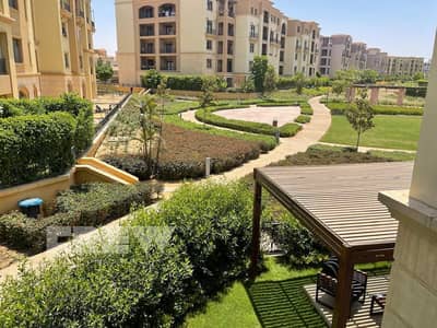 شقة للايجار مفروشة و جاهزة للسكن التجمع الخامس كومباوند ليك فيو ريزيدنس