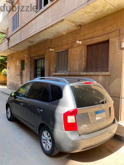 Kia Carens 2011