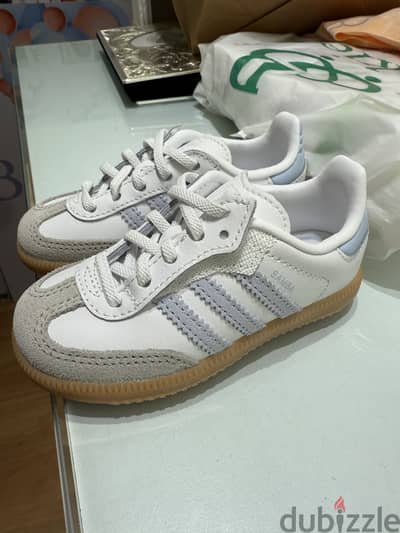 Samba shoes