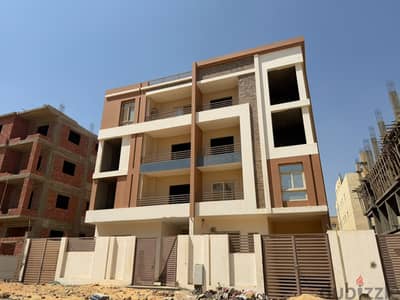 شقة للبيع الحي التاني بيت الوطن بجاردن 130 متر استلام فوري