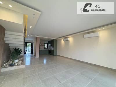 Corner townhouse for rent at the lowest prices in Hyde Park, Fifth Settlement. Ultra-super-lux finishing with air conditioning, open view landscape,