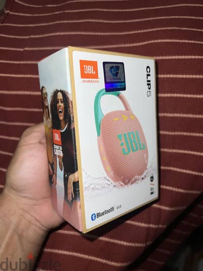 JBL Clip5 Ultra-Portable NEW