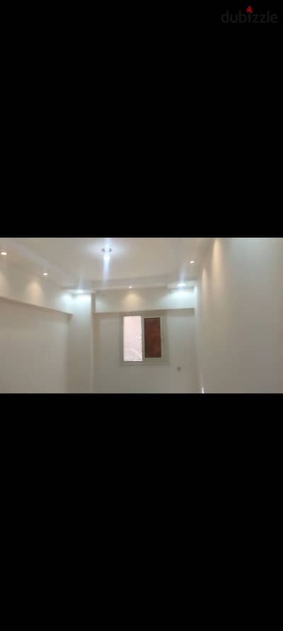 شقة بيزمنت 170 متر خطوات لمحور السادات سكنى أو إدارى خفيف