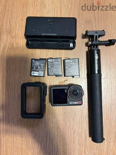 DJI Osmo action 5 pro adventure combo
