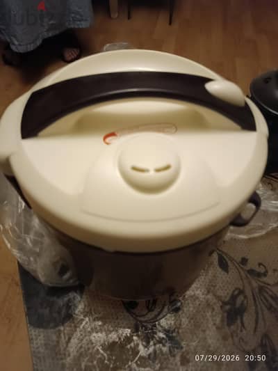 حلة طهو ارز كهربائيه