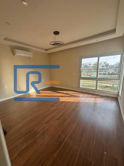 Standalone Villa 6BR For Rent in Hyde Park Standalone Villa 6BR For Rent in Hyde Park