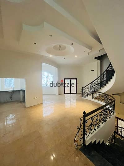 Duplex for rent in Al Tagamo' on Al-Tas'een North direct