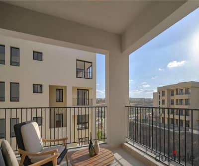 Fully finished apartment for sale in the O West compound, 6th of October City, located on Al-Wahat Road opposite Mall of Egypt.