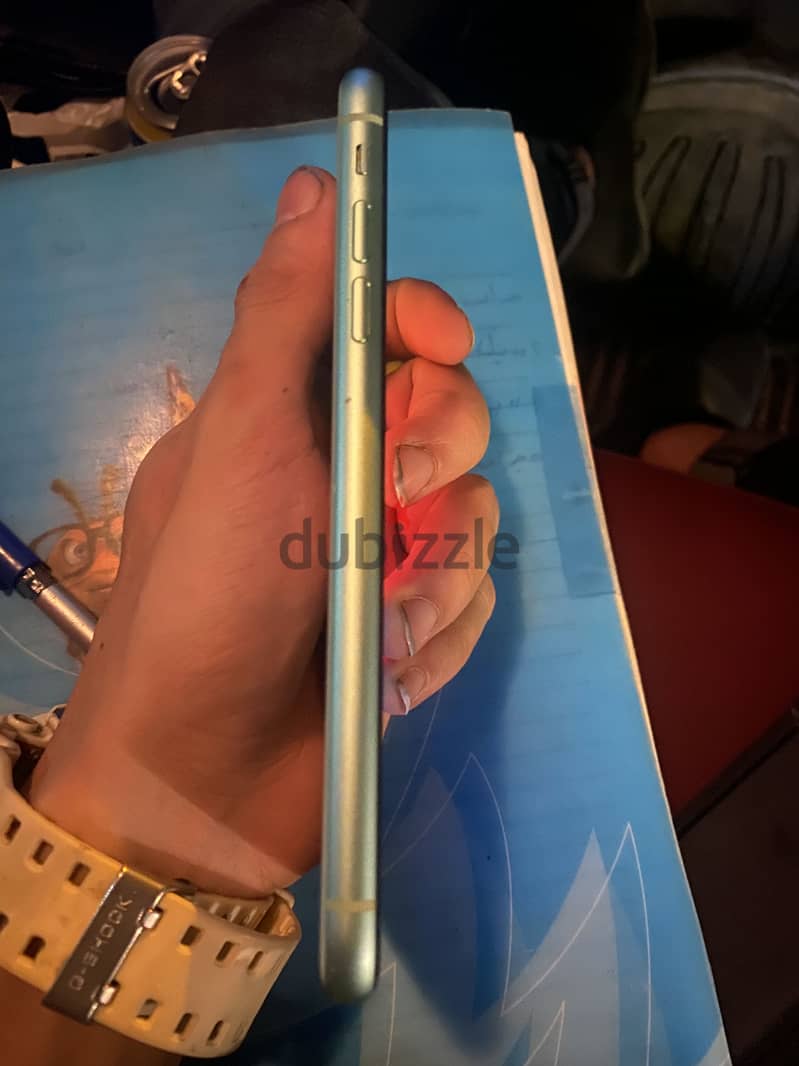 Apple - iPhone 11 1