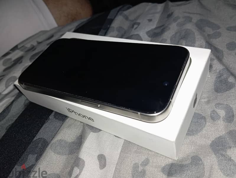 Apple - iPhone 15 Pro 4