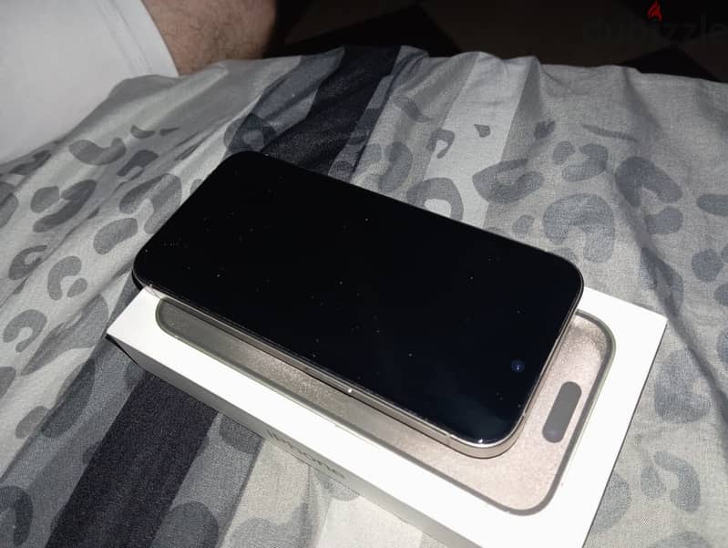 Apple - iPhone 15 Pro 8