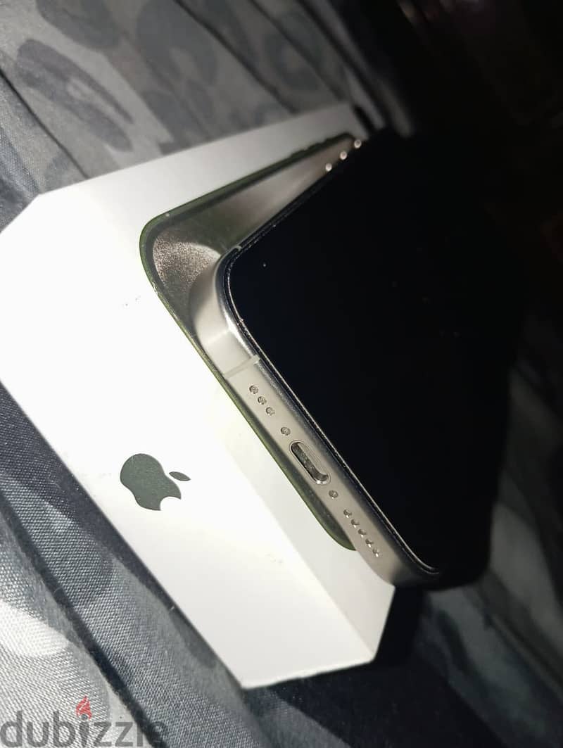 Apple - iPhone 15 Pro 9