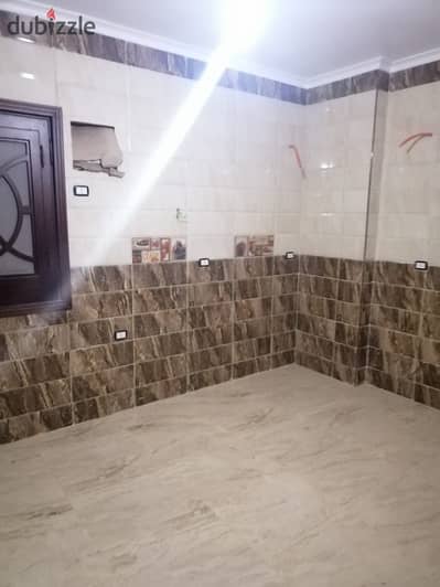 Apartment for rent suitable for 220m in Yasemeen Villas, First Assembly