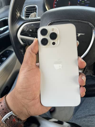 آيفون 15 برو ماكس معفي ضريبهiPhone 15 pro max 256 GB Battery 90% zero