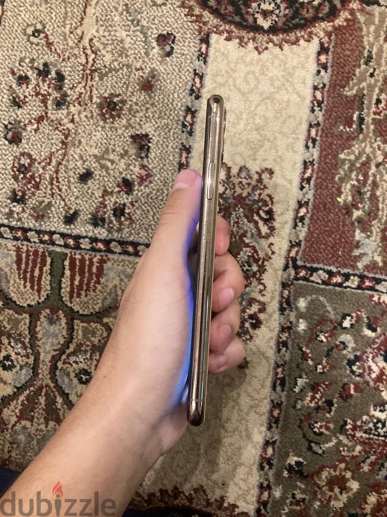 iPhone 11 Pro Max 3