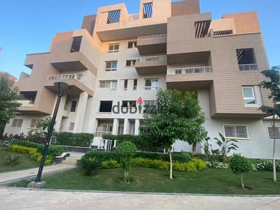 للبيع شقة 224م في مدينتي b8 النموذج الاكثر طلبا بفيو مفتوح مميز جدا madinaty
