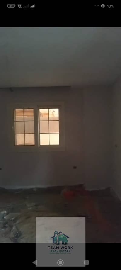 Duplex for sale at a bargain price in Zayed Heights Compound, 3/4 finished to standard specifications, corner unit, Dahshur Link Road, next to Mall of
