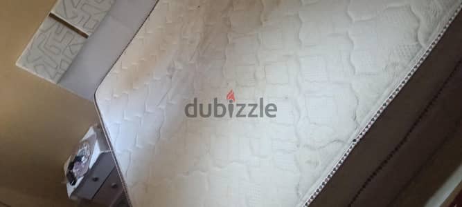 مرتبة للبيع
