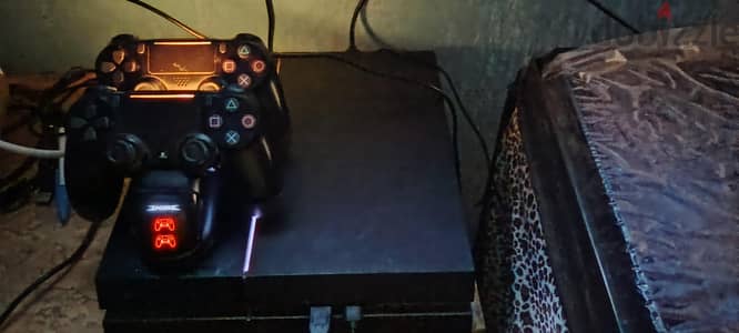 playstation 4 used fat  بلاستيشن فور للبيع كسر زيرو