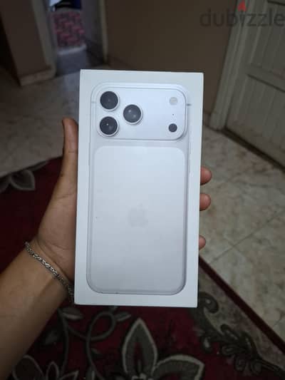 آبل - آيفون 17 برو
