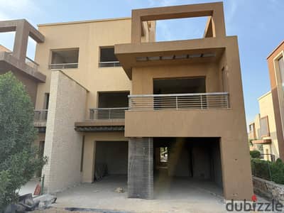 تاون هاوس كورنر للبيع في West Ridge – New Giza -  فيو بارك ولاندسكيب  بمساحه أرض 380م