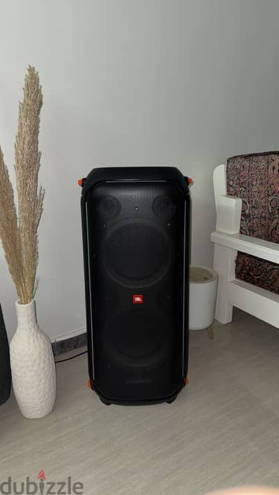JBL partybox 710