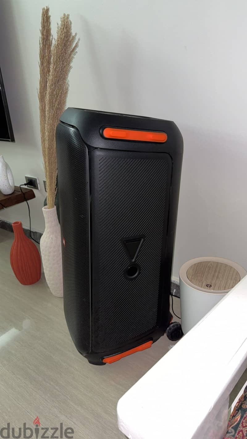 JBL partybox 710 2