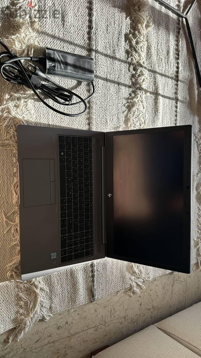HP ZBook 15U G6 Intel Core i7 vPro 8th Gen RAM 32 G 2