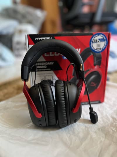 سماعه جيمينج HyperX Cloud lll Wireless زيرو بالكرتونة