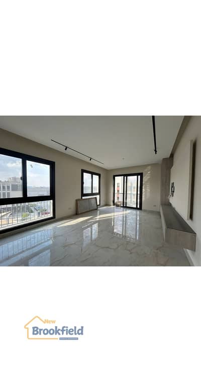 شقه للايجار بالمطبخ والتكييفات فى كمبوند ديستريكت 5 بالقاهرة الجديدة  Prime Apartment for Rent  Kitchen & ACs  District 5 New Cairo
