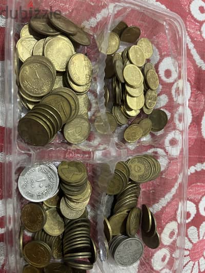 190 عملة معدنية قديمة