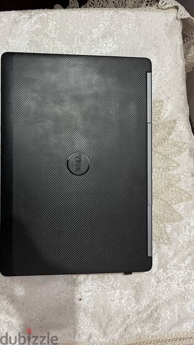 Dell Precision 7520.