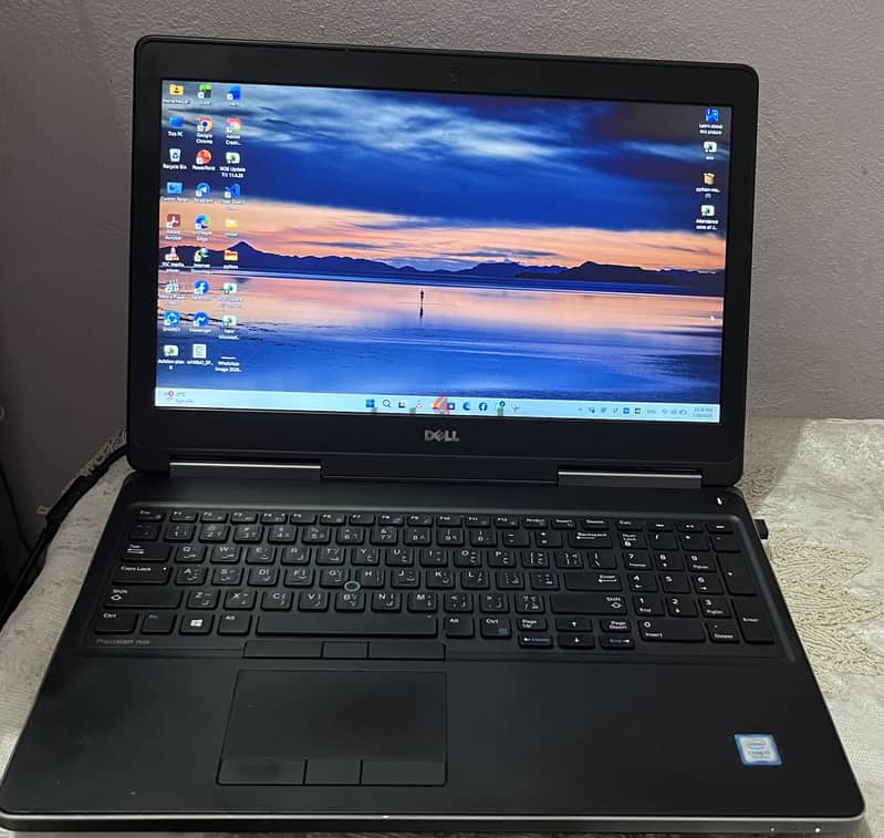 Dell Precision 7520. 4
