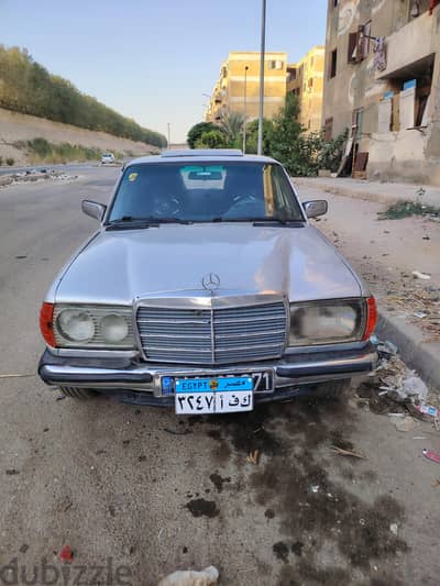 Mercedes-Benz 230 1979 مرسيدس 230.4 مكيفة رخصة ٣ سنوات Mercedes-Benz 230 1979 مرسيدس 230.4 مكيفة رخصة ٣ سنوات